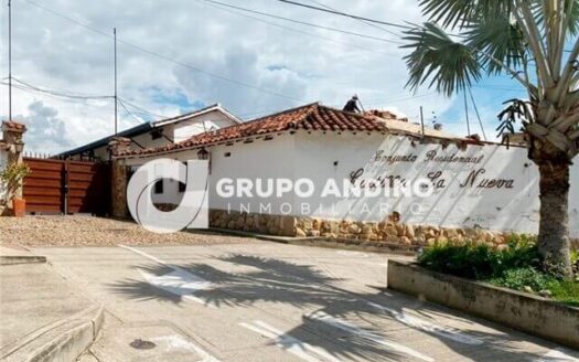 Se Vende Casa en conjunto Residencial Castilla la Nueva