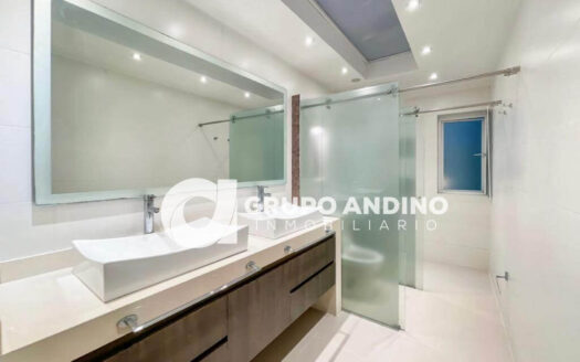 Se Vende Casa en el Conjunto Residencial Cantabria 2 Bucaramanga