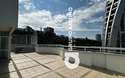 Se Vende o Arrienda Apartamento Duplex en el Edificio El Monte Blanco – Bucaramanga