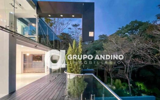 Se Vende Casa en el Conjunto Residencial Cantabria 2 Bucaramanga