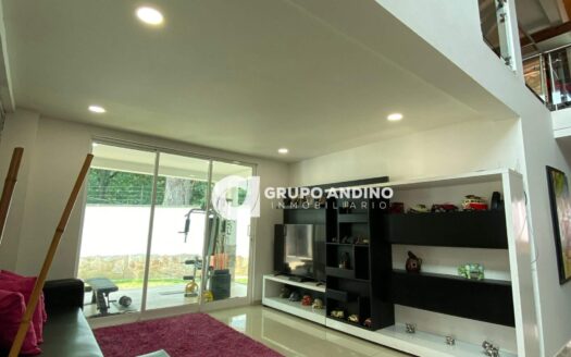 Se Vende Casa en el Conjunto Lomas del Campestre – Piedecuesta