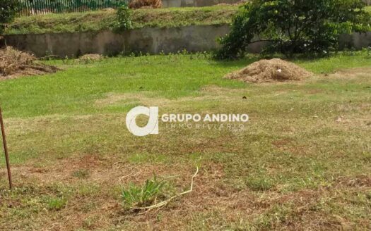 Se Vende Lote de Oportunidad Condominio Park House, Ruitoque bajo – Girón.