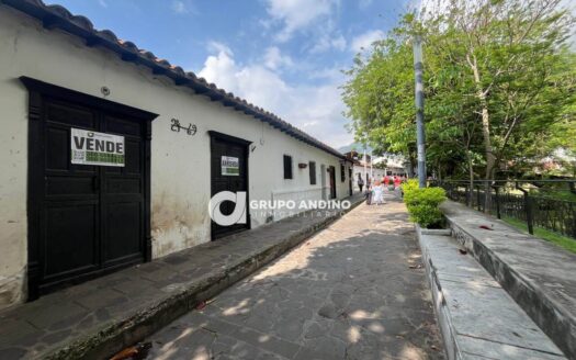 Se Arrienda o Se Vende Casa Comercial- Giron