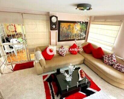 Se Vende Casa Esquinera en el Conjunto Cañaveral Country – Floridablanca