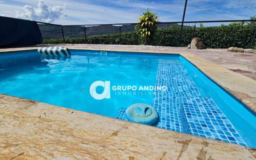 Se Vende casa en el Condominio Castilla Real – San gil