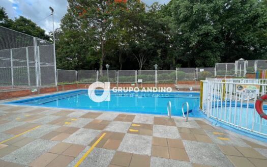 Se Vende Casa en el Condominio Prados de Cañaveral – Floridablanca
