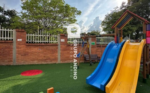 Se Vende Casa en el Condominio Cañaveral Country – Floridablanca