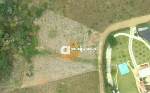 Se Vende Lote en el Condominio Villa Sofia – Mesa de los Santos