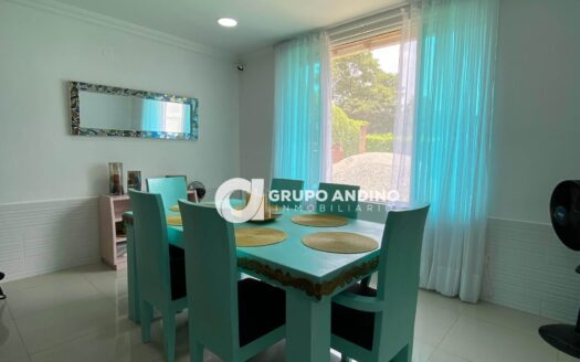 Se Vende Casa en el Conjunto Lomas del Campestre – Piedecuesta