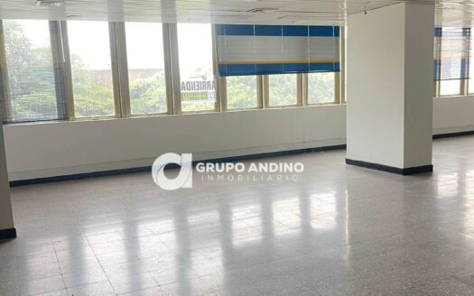 Se Arrienda Oficina en el Edificio Sura-Bic en el Centro – Bucaramanga