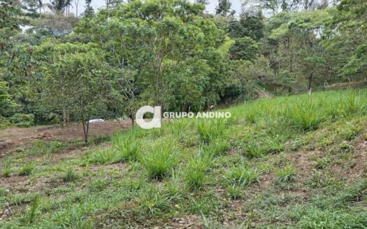 Se Vende Lote en el Condominio Cazadores Resort – Lebrija