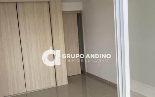 Se vende apartamento en el Edificio el Campanario Bucaramanga