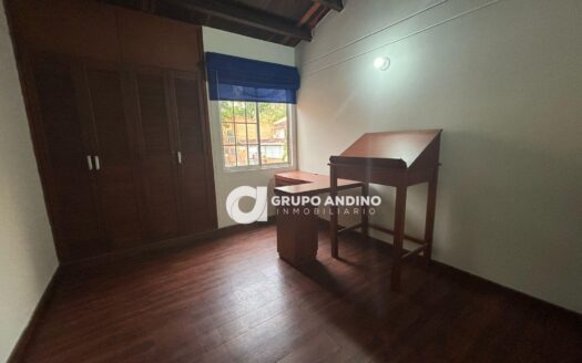 Se Vende Casa en el Conjunto Residencial Valladolid Lagos del Cacique – Bucaramanga