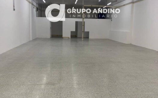 Se Arrienda Local Comercial En El Barrio Comuneros