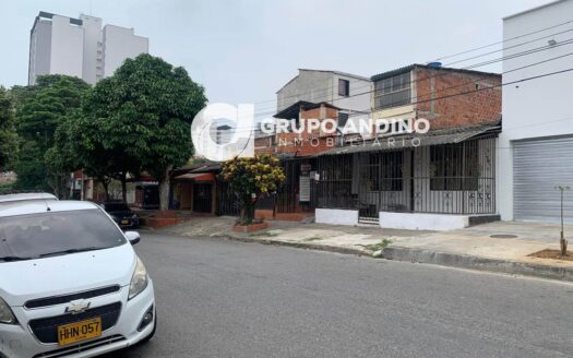 Se Arrienda Local Comercial En El Barrio Comuneros
