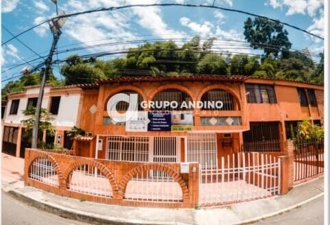 Se Vende Casa Casa Comercial Av Jardin Casa 22