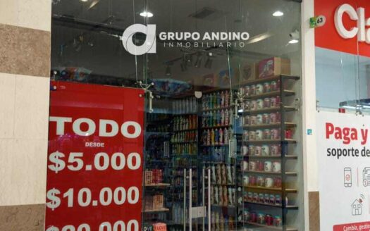 Se vende local en el Centro Comercial Megamall
