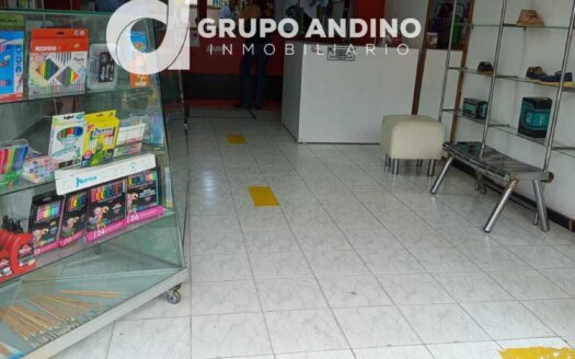 Se arriendan locales comerciales por Cabecera