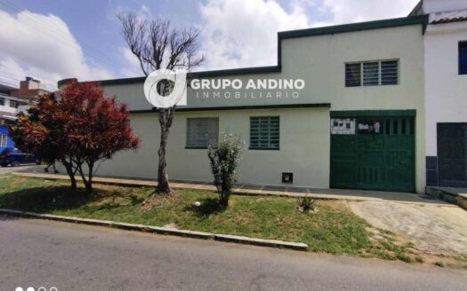 se vende casa comercial en el barrio san francisco