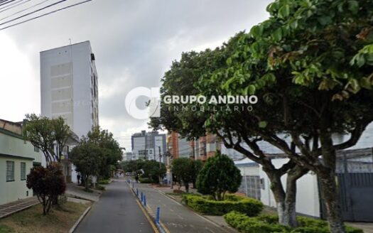 se vende casa comercial en el barrio san francisco