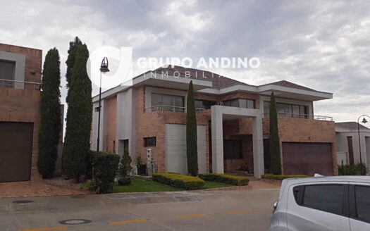 Se vende Casa en el Condominio Ruitoque la Montaña