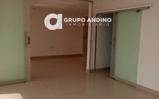 se arriendo edificio comercial en el barrio cabecera del llano