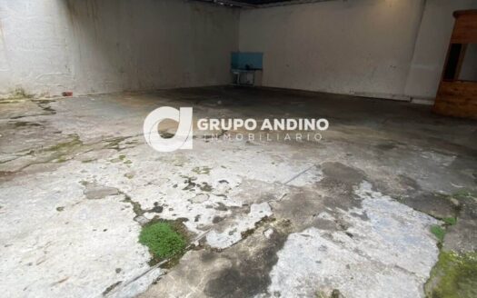 Se vende lote cerca al Parque de los Niños-Barrio San Francisco