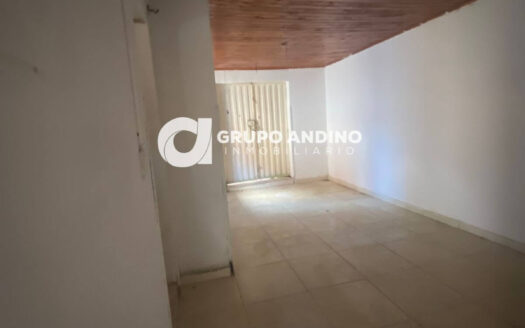 Se vende lote cerca al Parque de los Niños-Barrio San Francisco