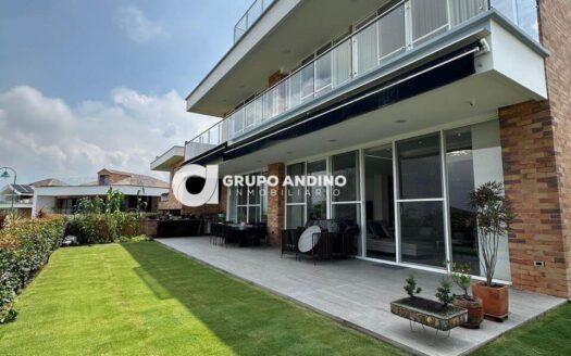 Se vende Casa en el condominio Buenavista-Ruitoque