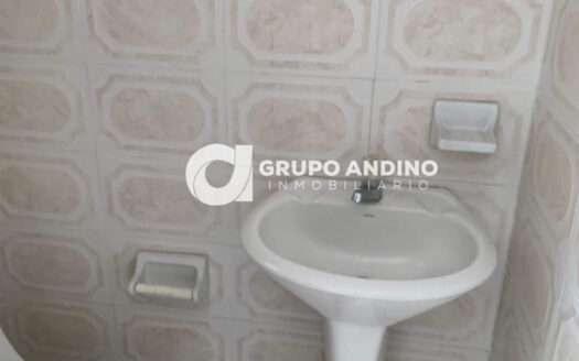 Se Arrienda Local Comercial – Barrio El Carmen, Floridablanca