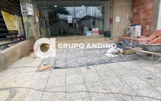 Se arrienda Local Comercial Barrio la Fontana-Edificio Palmas de la Fontana