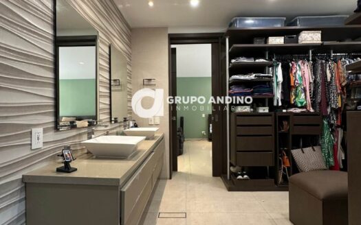 Se vende casa en el conjunto Calatrava