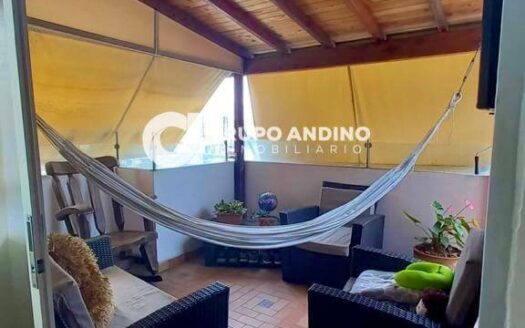 Se vende apartamento dúplex en barrio nuevo Sotomayor