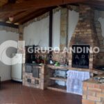SE VENDE CASA RUITOQUE-TRES ESQUINAS