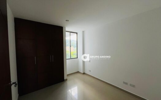 Se Arrienda Apartamento Edificio Samoa – Cabecera