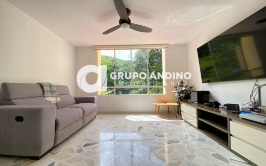 Se vende casa en el conjunto residencial Cantabria