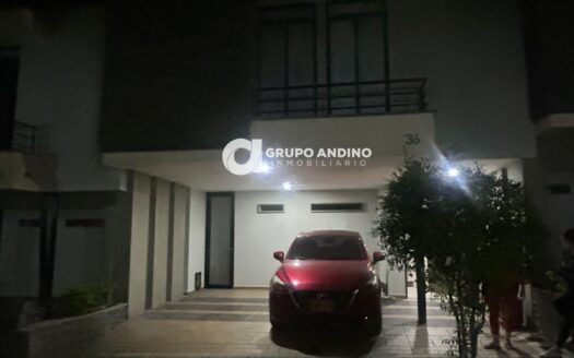 Se arrienda casa en Cañaveral-Floridablanca