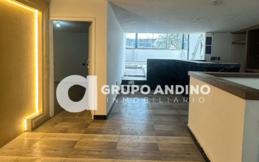 Se arrienda local en Cabecera