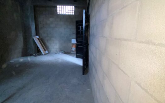 Se arriendan locales en la calle 30#17 a una cuadra del parque Centenario