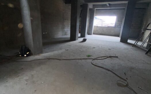 Se arriendan locales en la calle 30#17 a una cuadra del parque Centenario