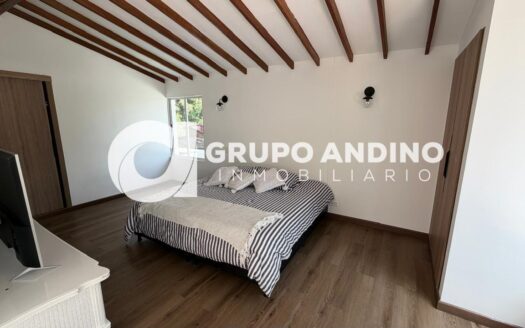 Se arrienda casa en Medellín, conjunto residencial Fuente Labrada.