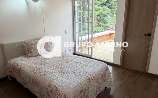 Se arrienda casa en Medellín, conjunto residencial Fuente Labrada.