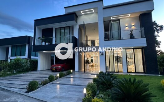 En Venta, Casa Campestre en Piedecuesta – Piedecuesta
