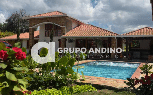 En Venta, Casa Lote en Meseta De Los Santos – Mesa De Los Santos