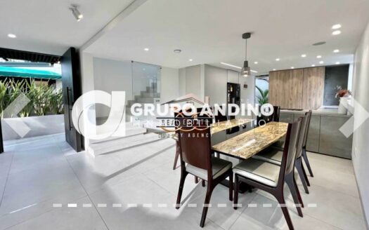 Exclusiva Casa en Venta en Ruitoque- Valle de Rocas