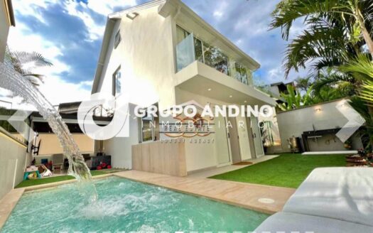 Exclusiva Casa en Venta en Ruitoque- Valle de Rocas